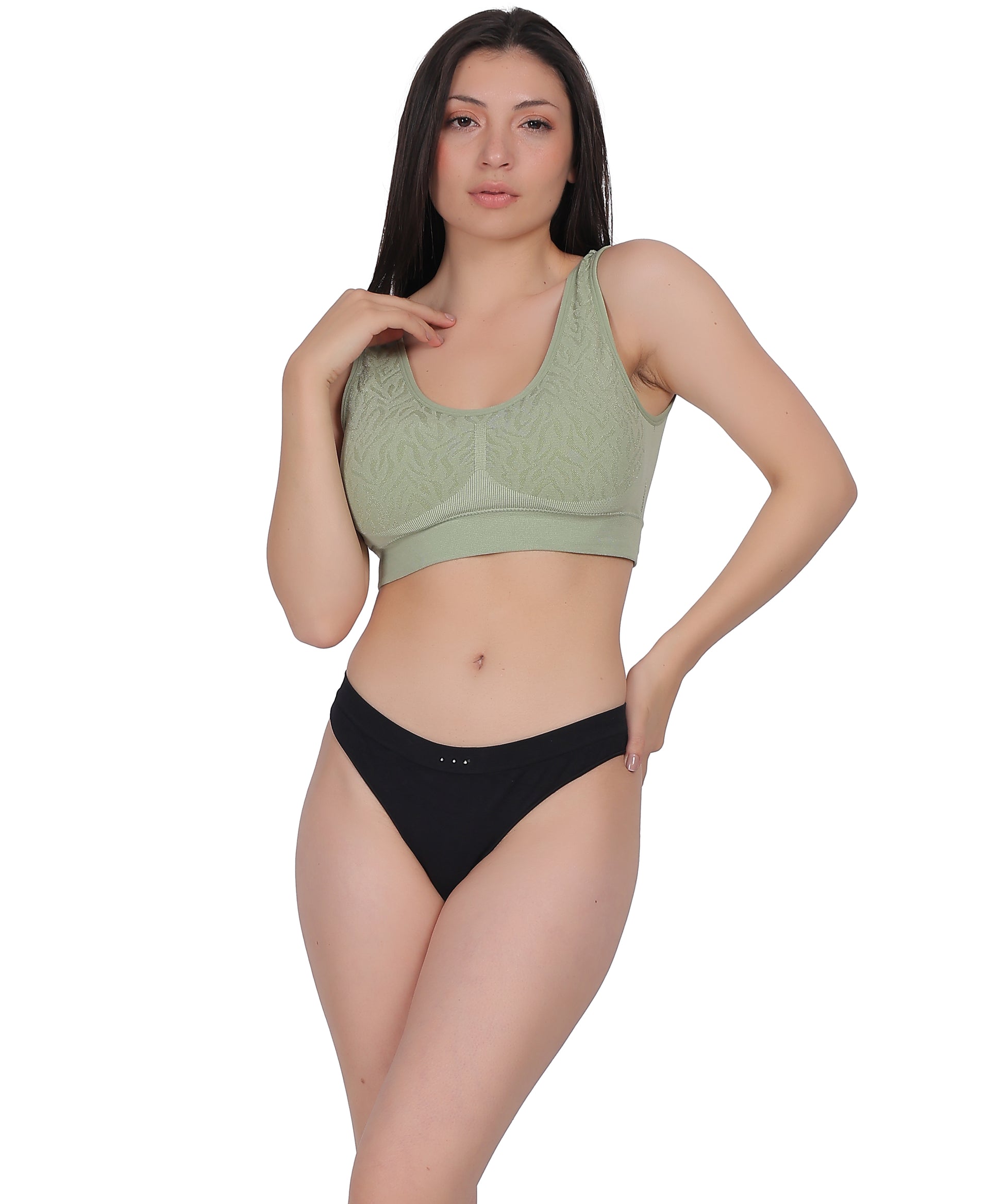 Plus-Size Seamless Sports Bra – Fixed Cup - The Luissa